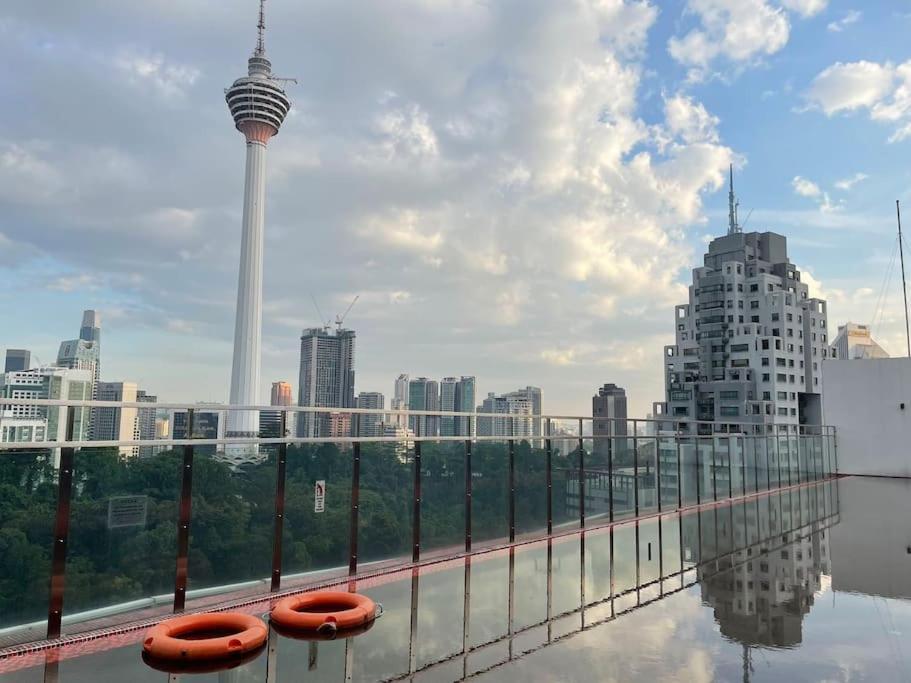 M101 Klcc Kl City King Suites By Livin Kuala Lumpur Eksteriør bilde