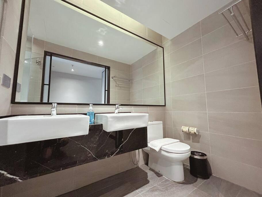 M101 Klcc Kl City King Suites By Livin Kuala Lumpur Eksteriør bilde